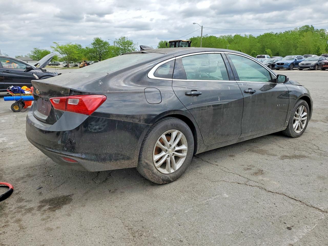 2017 Chevrolet Malibu Lt - Image 3