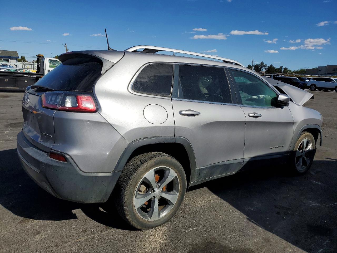 2020 Jeep Cherokee Limited - Image 3