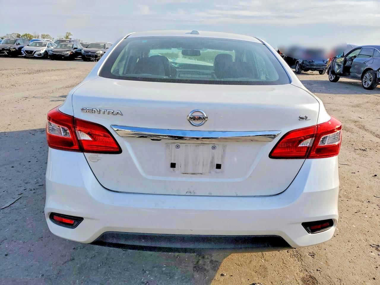 2019 Nissan Sentra S - Фото 6