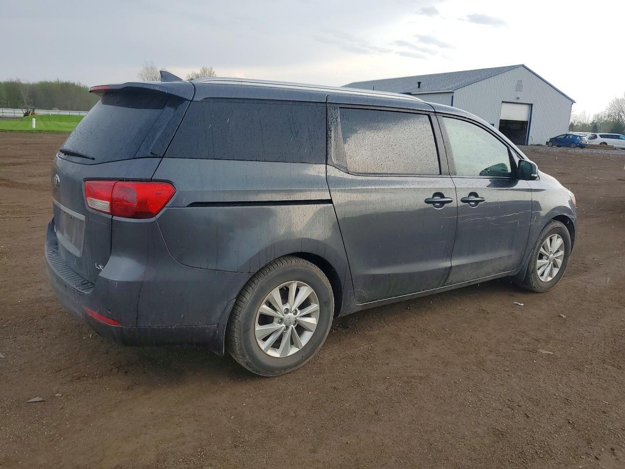 2016 Kia Sedona Lx - Image 3