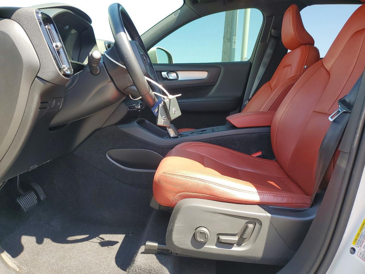 2019 Volvo Xc40 T5 Momentum - Фото 7