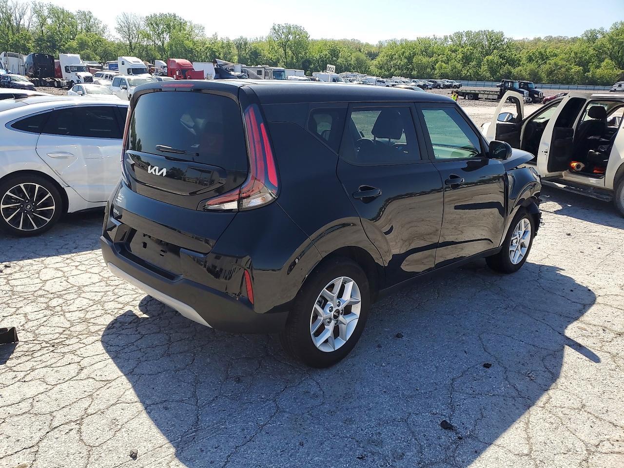 2025 Kia Soul - Фото 3