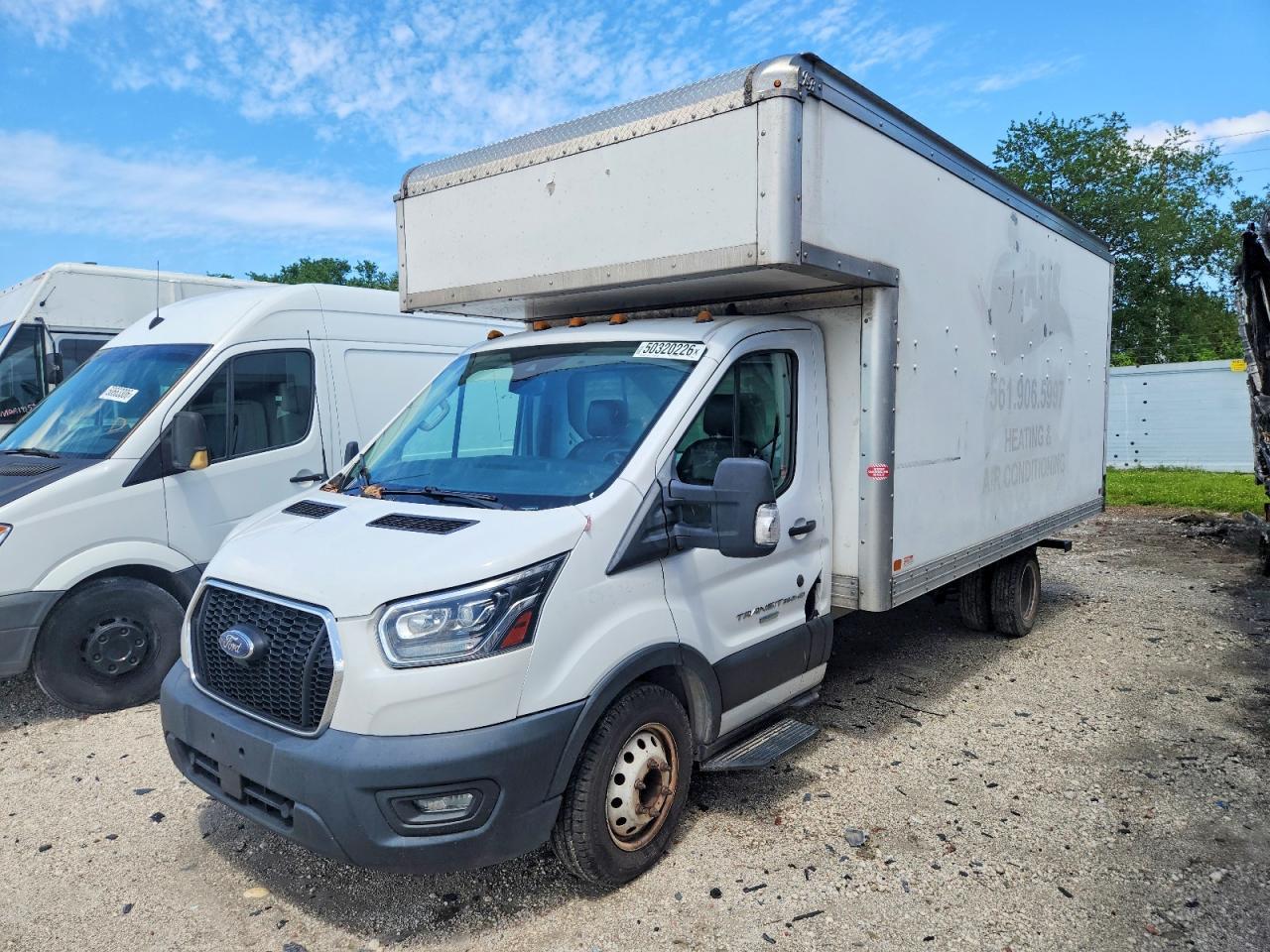 2020 Ford Transit T-350 Box Truck - Фото 2