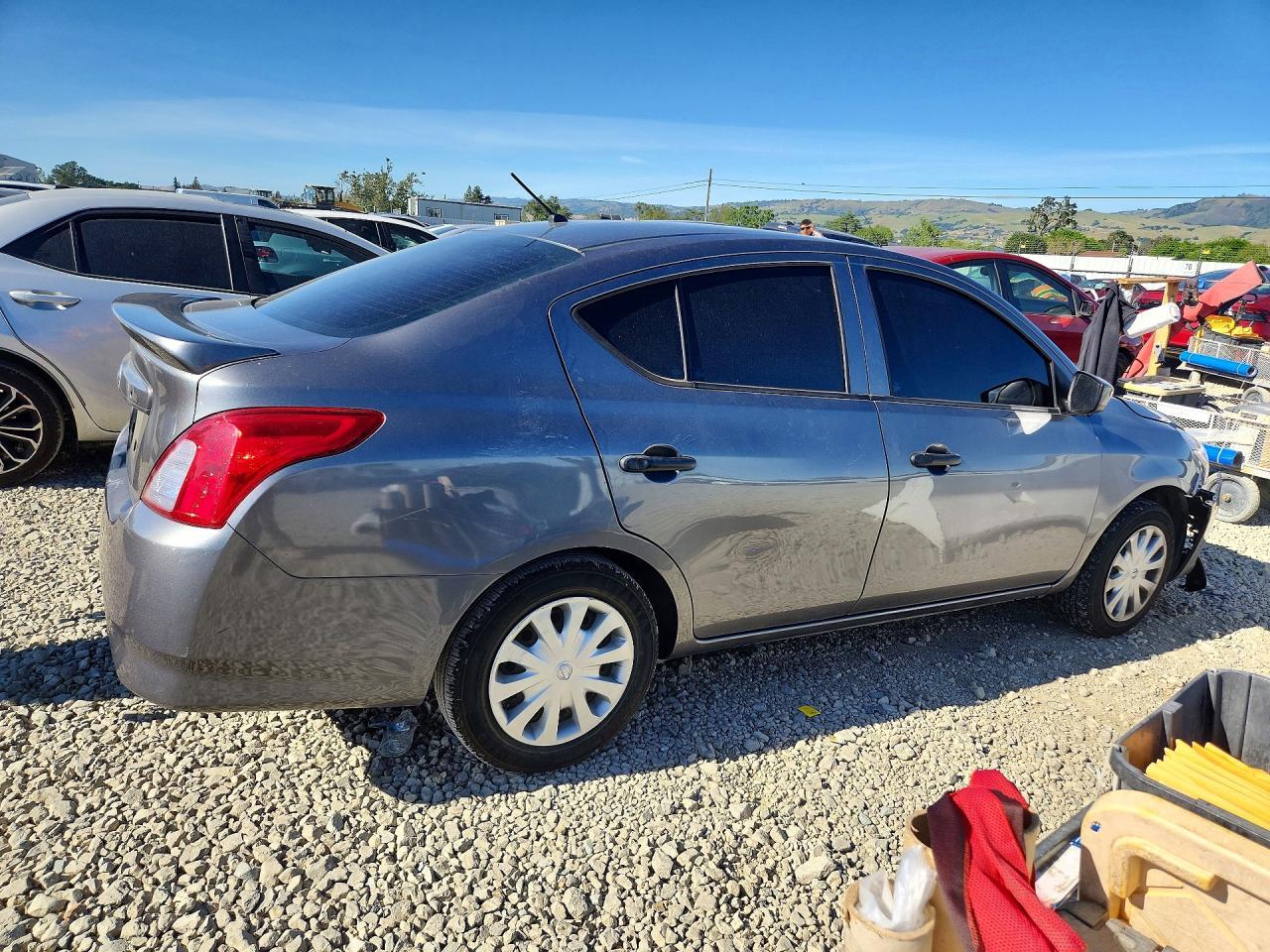 2016 Nissan Versa 1.6 S Plus - Фото 3
