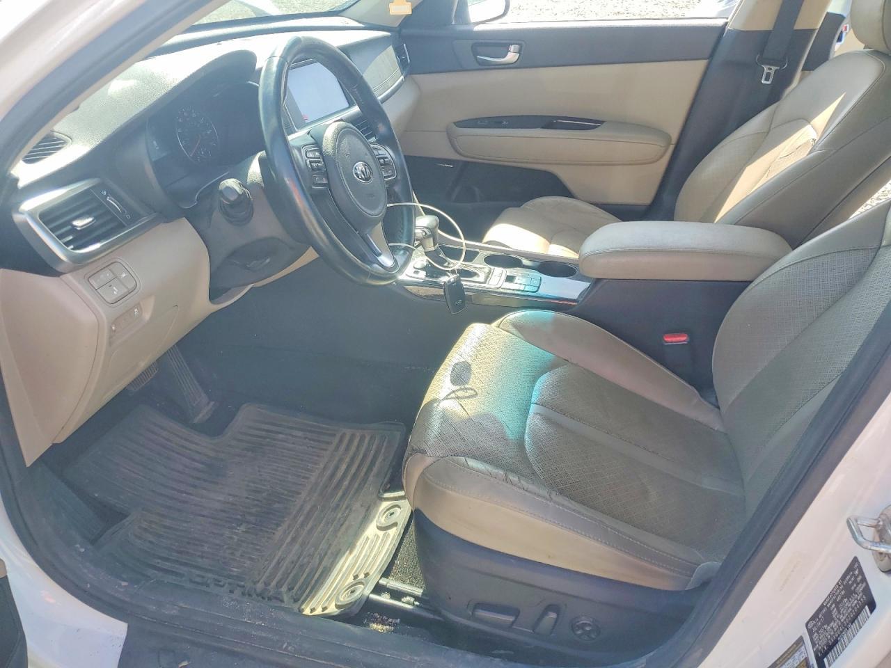 2018 Kia Optima Ex - Image 7