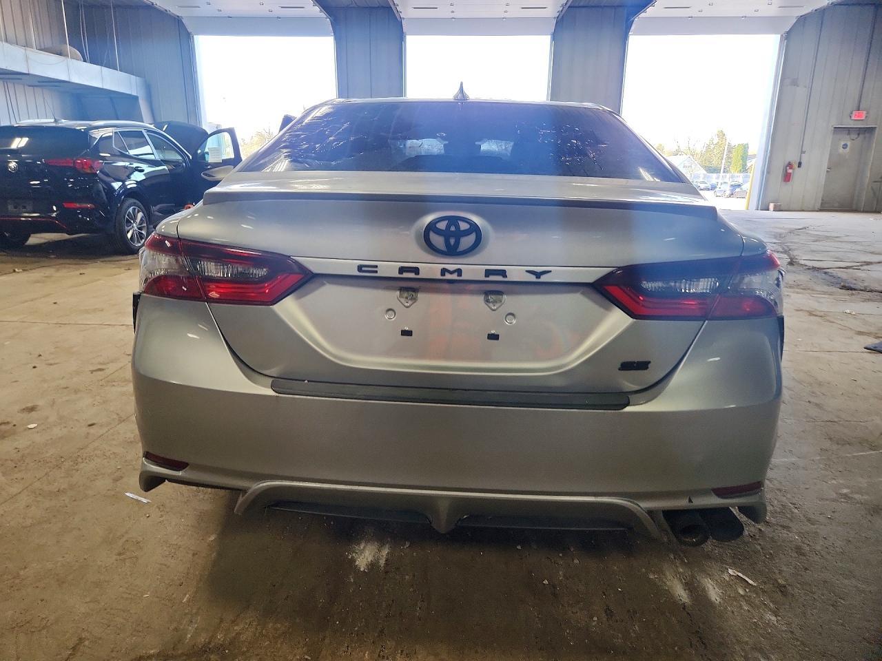 2023 Toyota Camry Se - Image 6