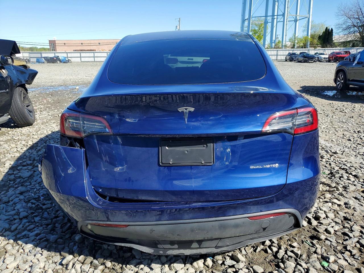 2023 Tesla Model Y - Фото 6