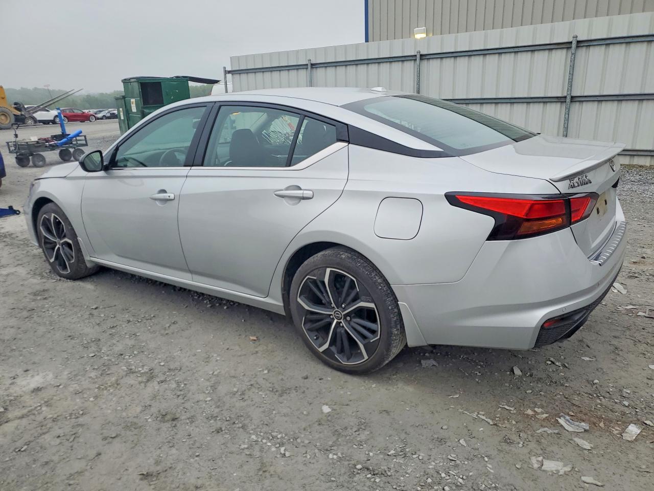 2023 Nissan Altima Sr - Фото 2