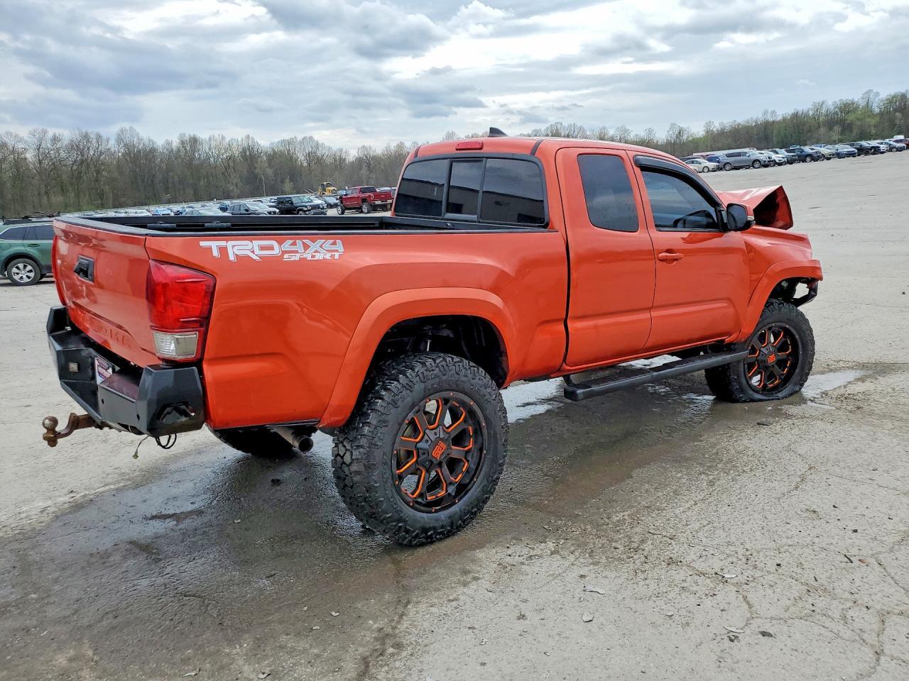 2016 Toyota Tacoma Trd Sport - Image 3