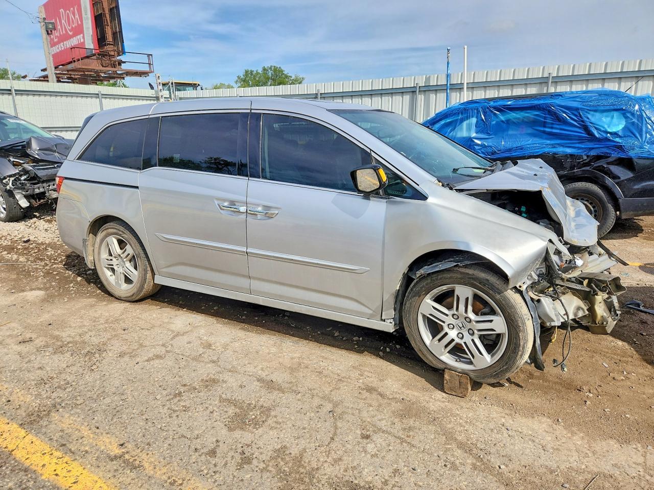 2013 Honda Odyssey Touring - Фото 4