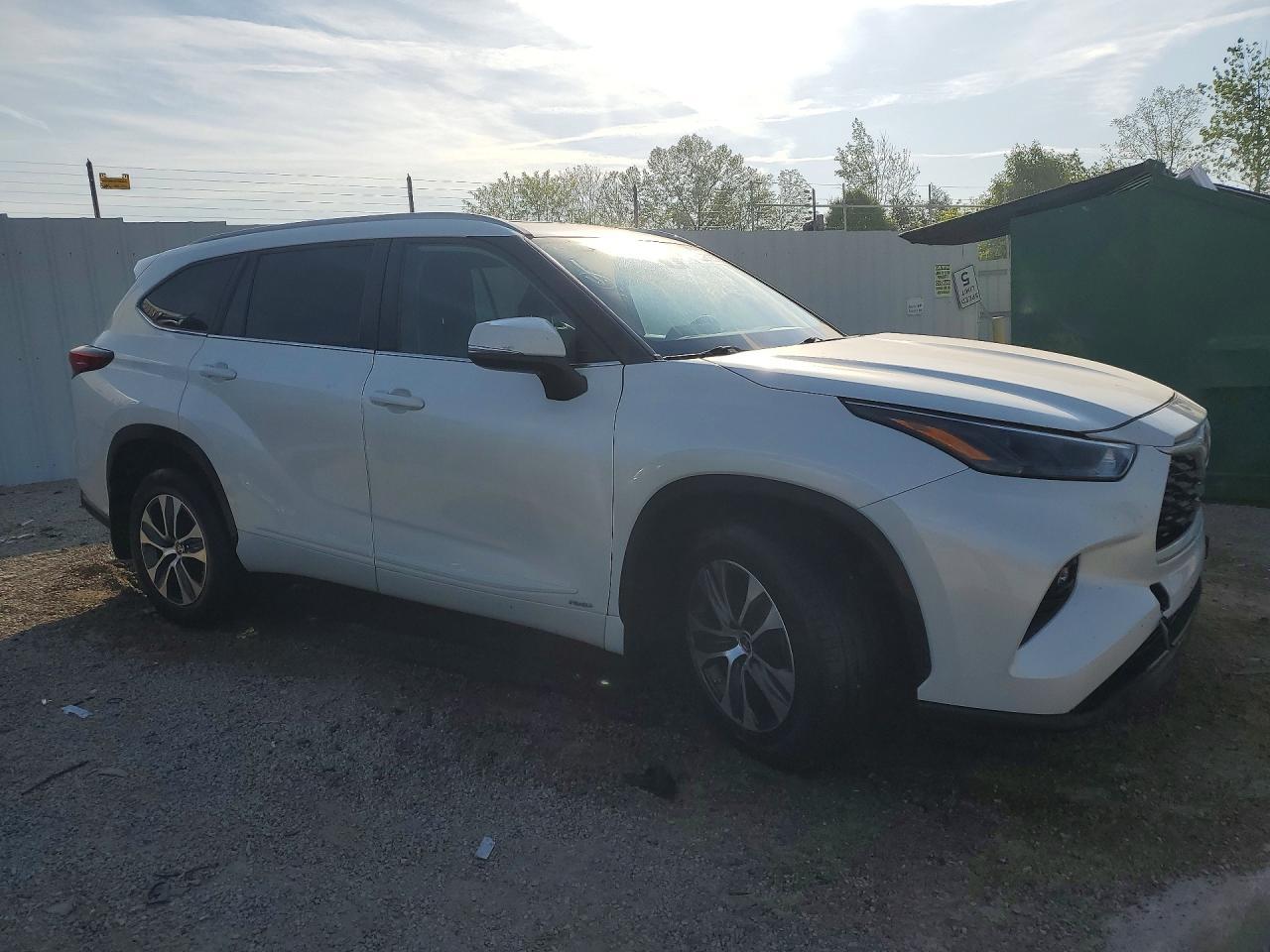 2023 Toyota Highlander Hybrid Xle - Image 4