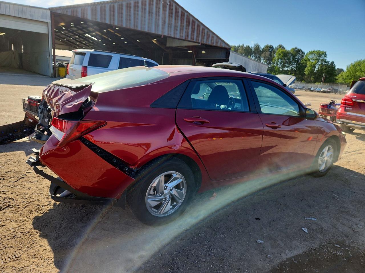 2025 Hyundai Elantra Se - Фото 3