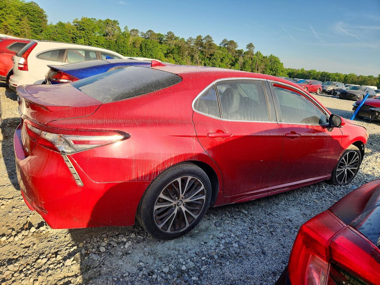 2019 Toyota Camry Se - Фото 3