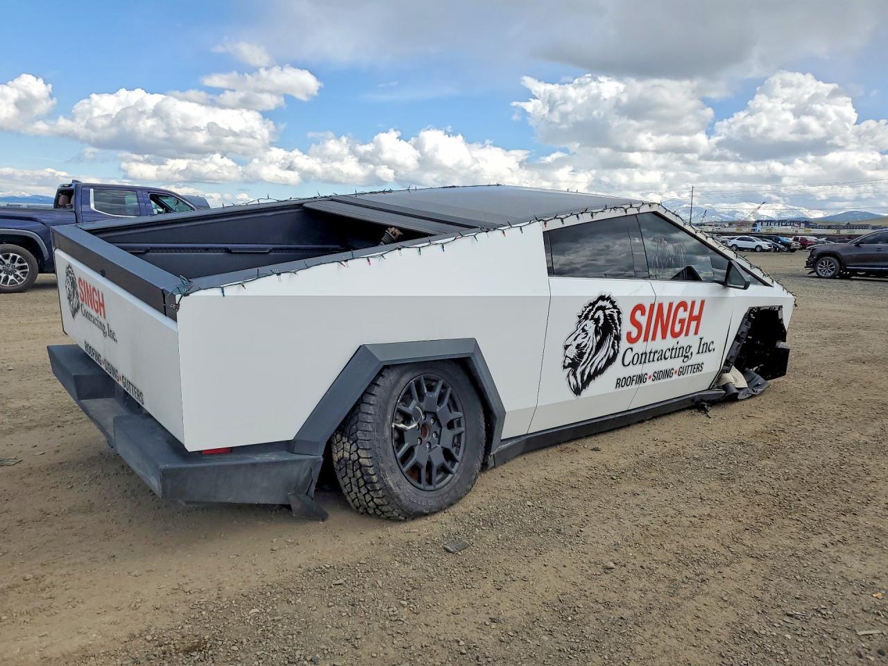 2024 Tesla Cybertruck - Image 3
