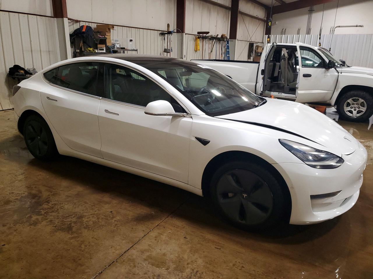 2020 Tesla Model 3 - Image 4