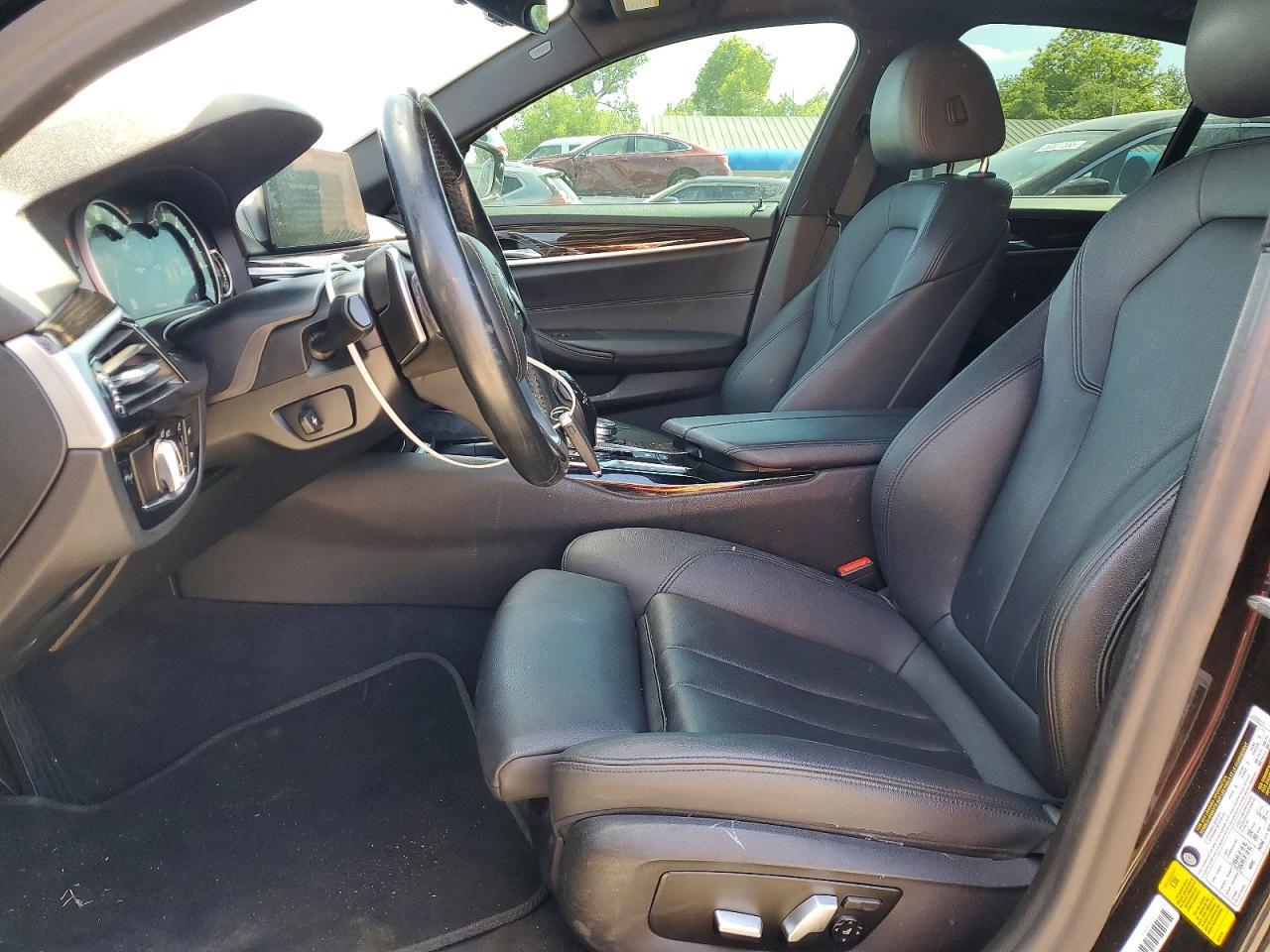 2019 BMW 530 I - Фото 7