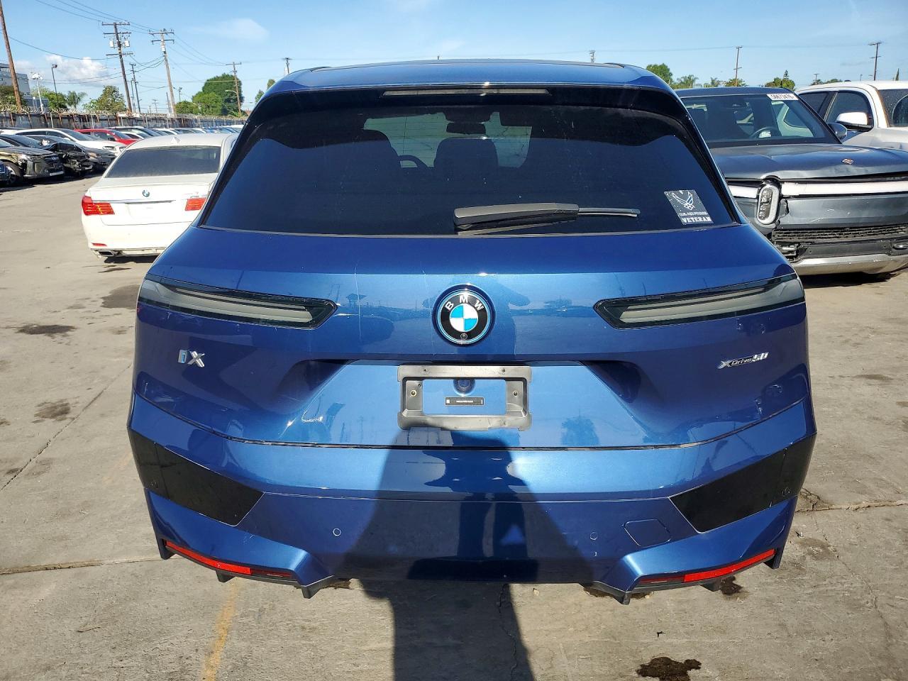 2024 BMW Ix xDrive50 - Image 6