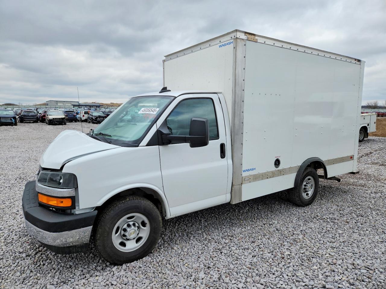 2023 Chevrolet Express Box Truck