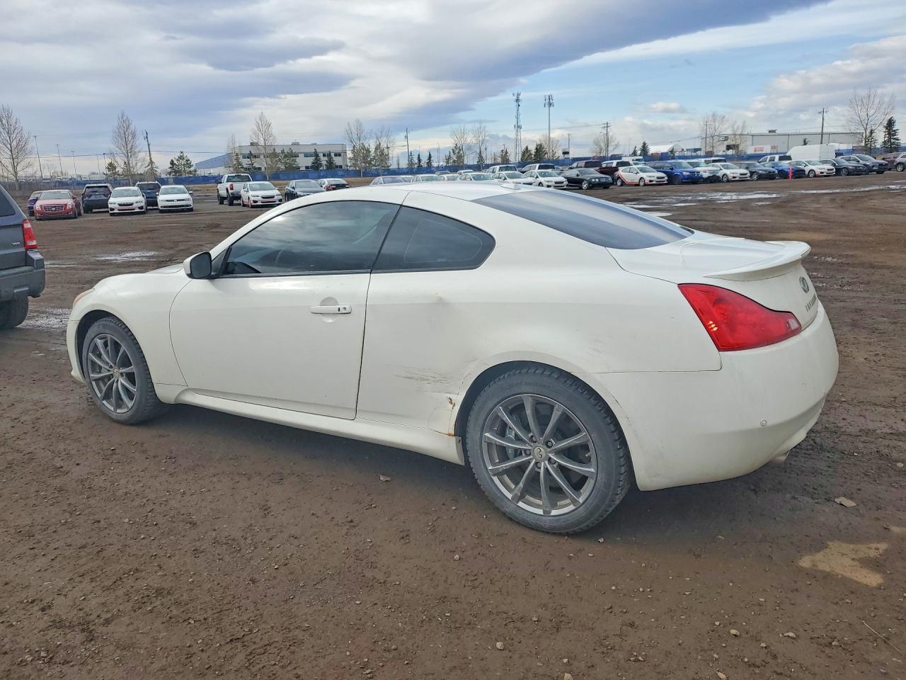 2012 Infiniti G37X 2Dr Awd - Image 2