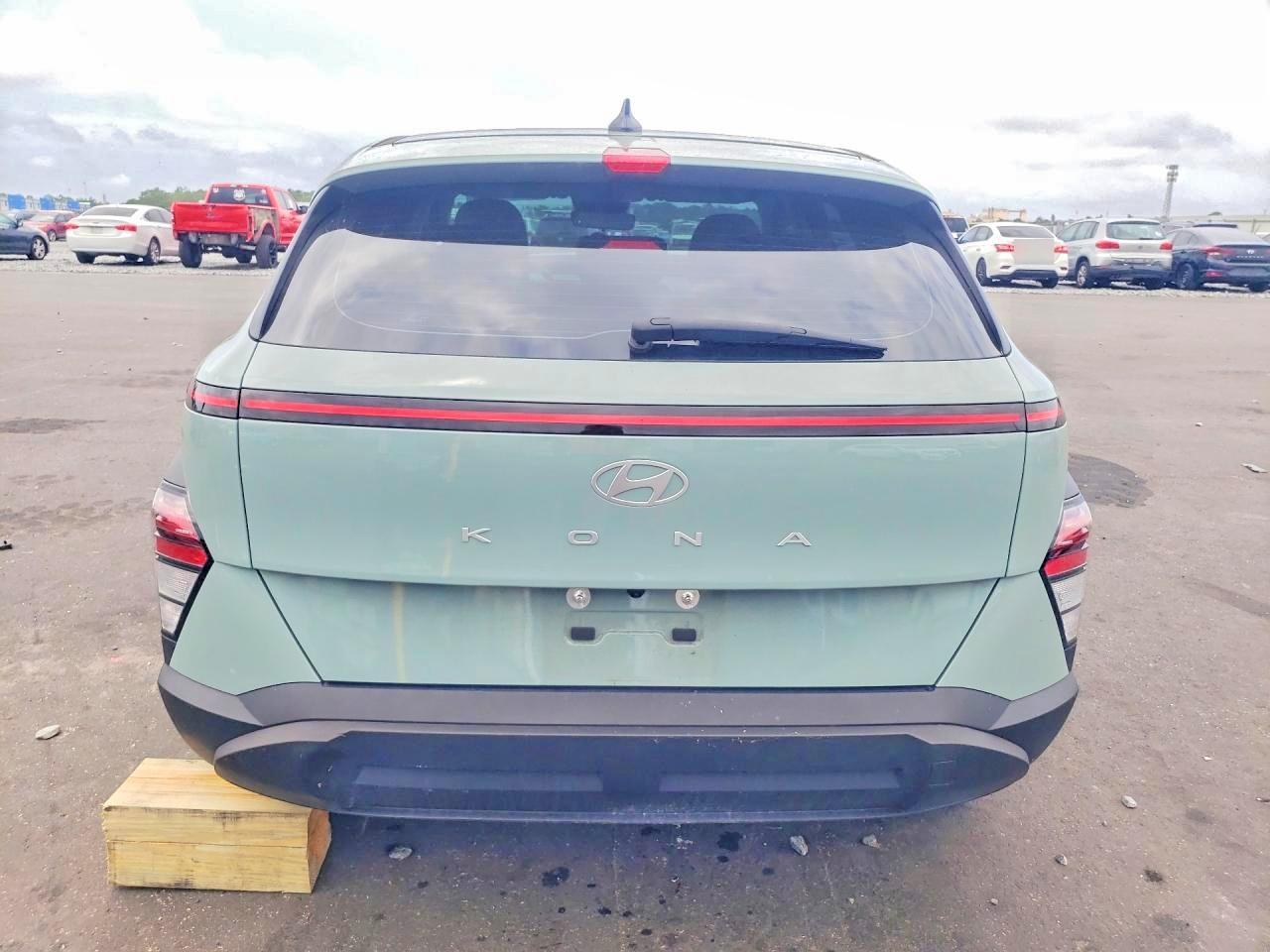 2024 Hyundai Kona Se - Image 6