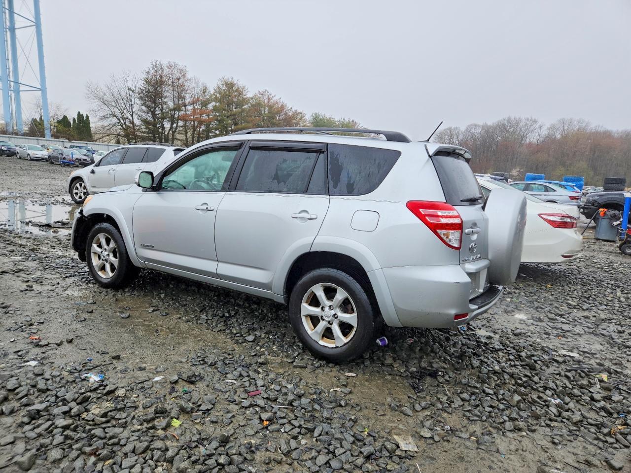 2010 Toyota Rav4 Limited - Фото 2