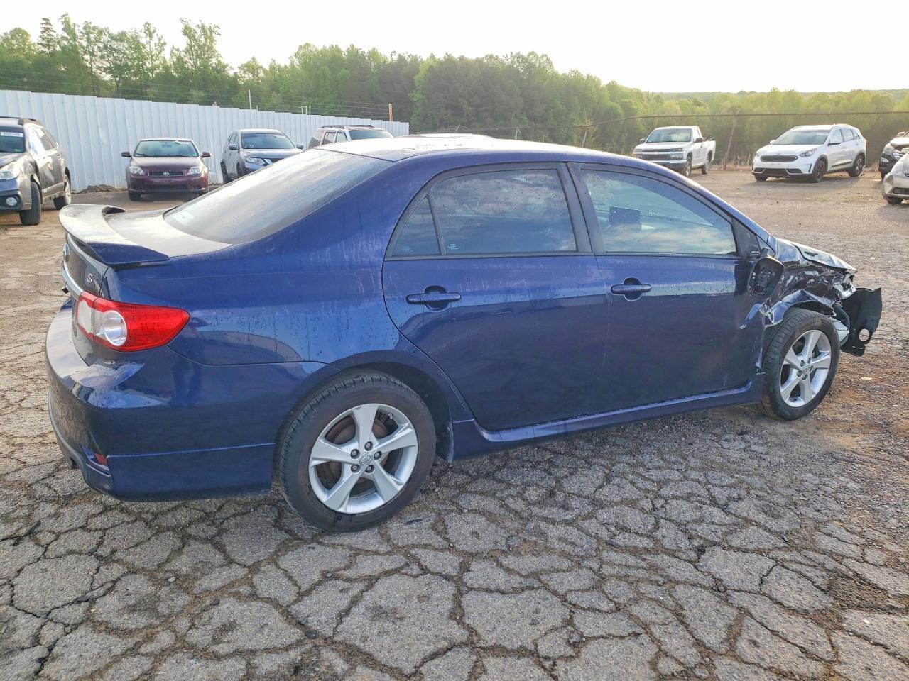 2013 Toyota Corolla S - Фото 3