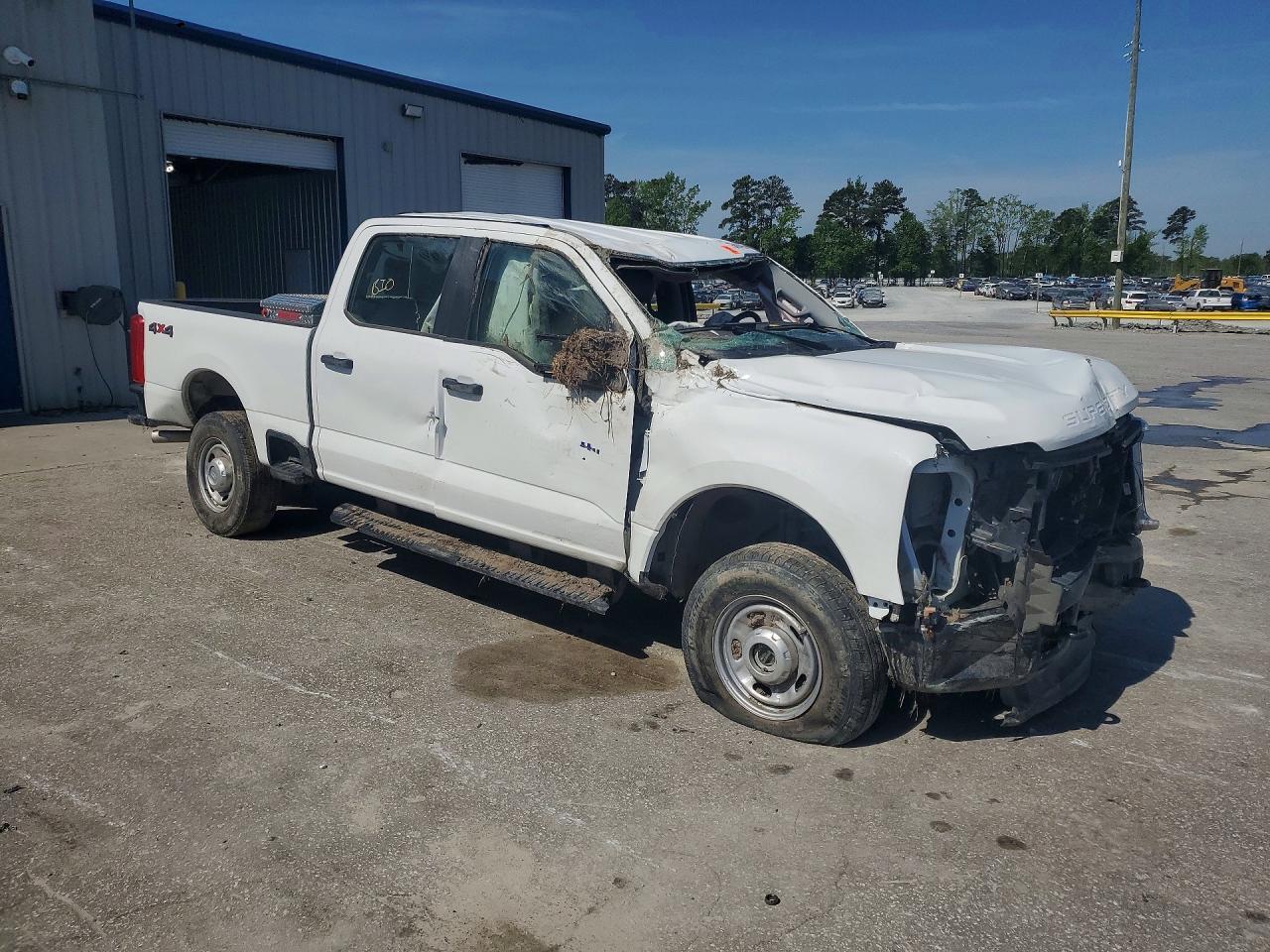 2025 Ford F250 Super Duty - Фото 4