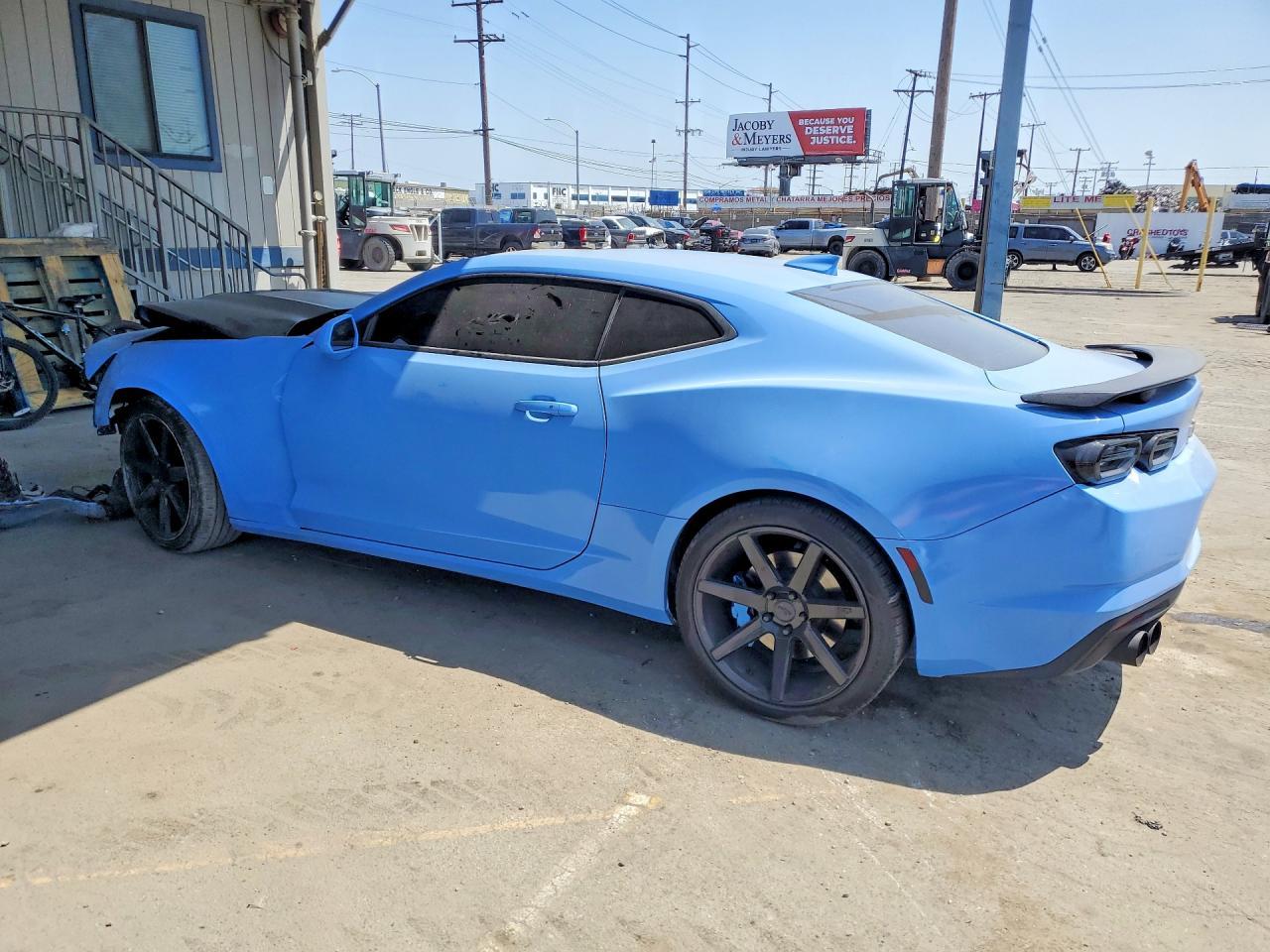 2021 Chevrolet Camaro Lz - Фото 2