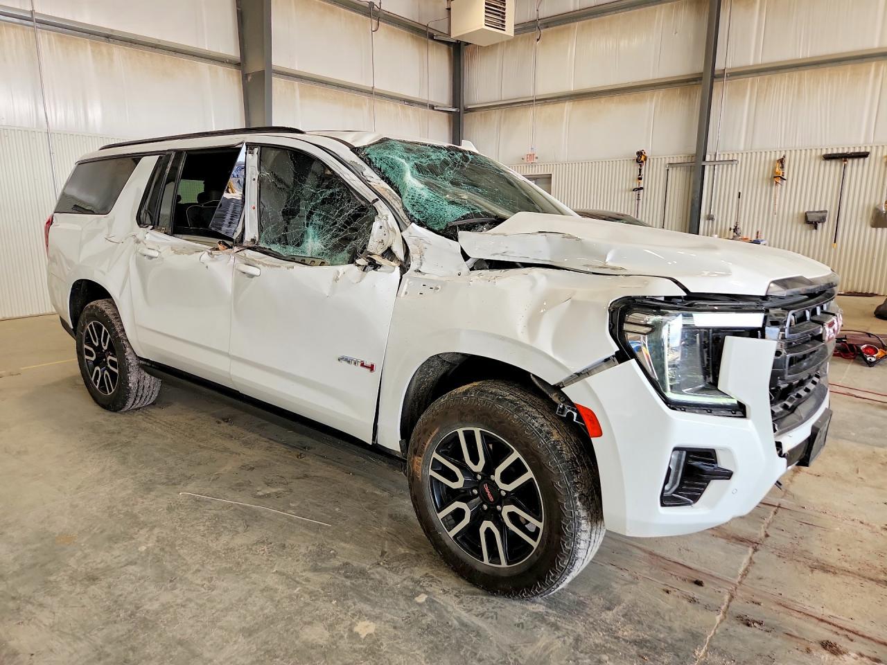 2024 GMC Yukon Xl K1500 At4 - Image 4