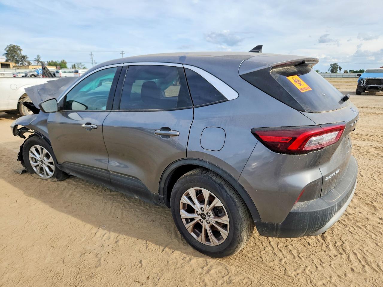 2023 Ford Escape Active - Фото 2