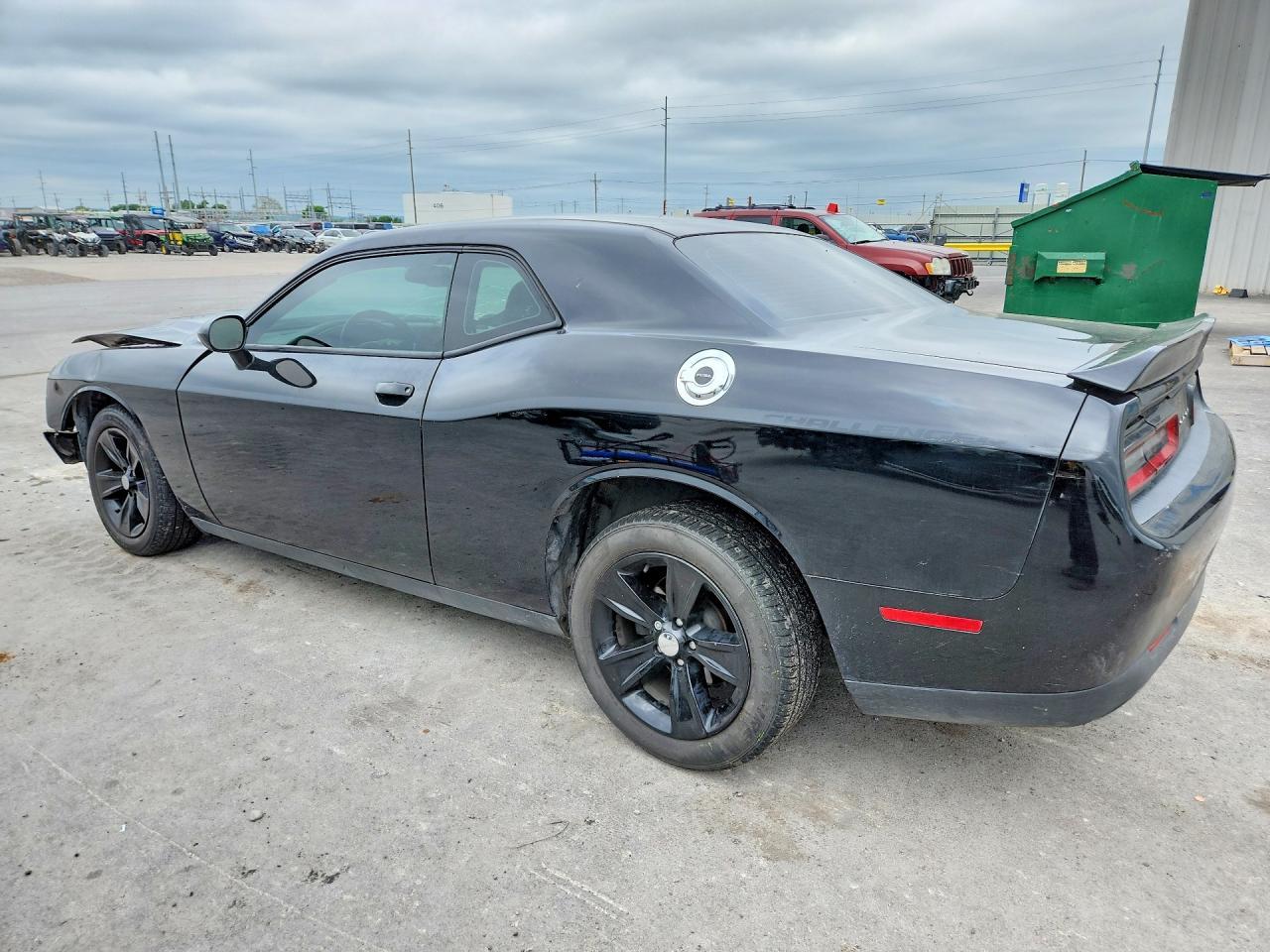 2016 Dodge Challenger Sxt - Image 2