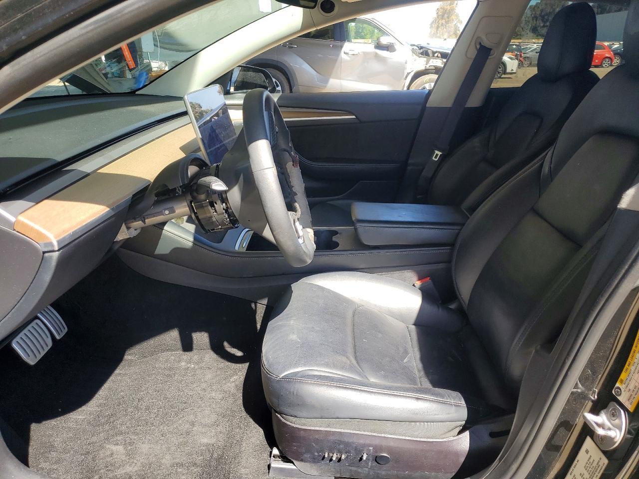 2022 Tesla Model 3 - Фото 7