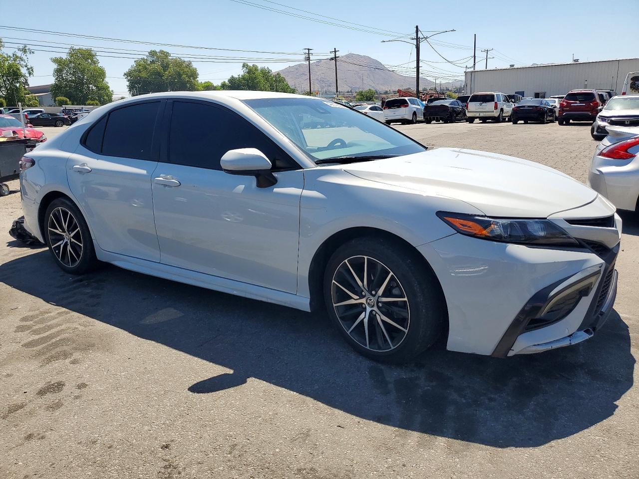 2023 Toyota Camry Se - Фото 4