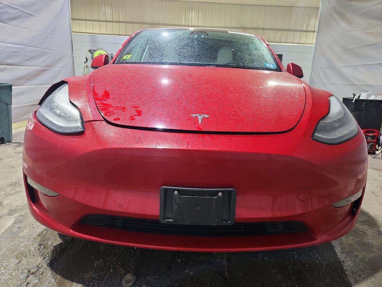 2022 Tesla Model Y - Image 5