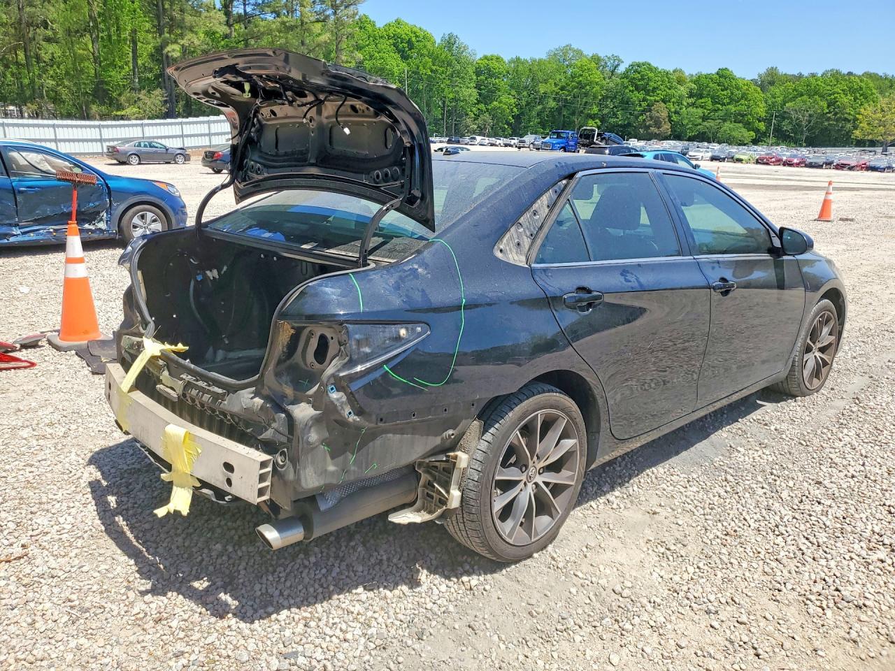 2017 Toyota Camry Xse V6 - Фото 3