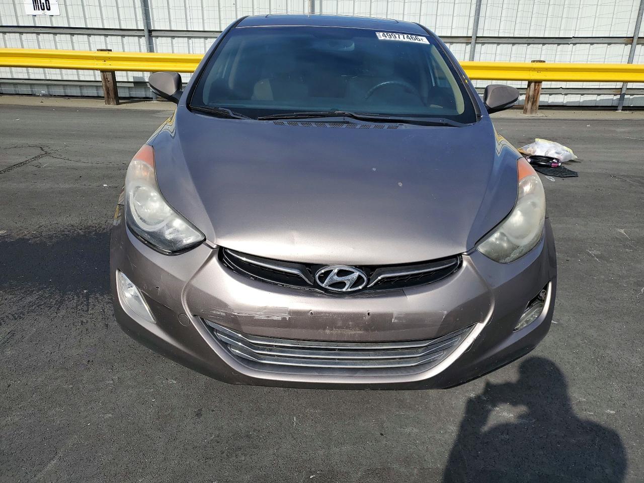 2012 Hyundai Elantra Limited - Image 5