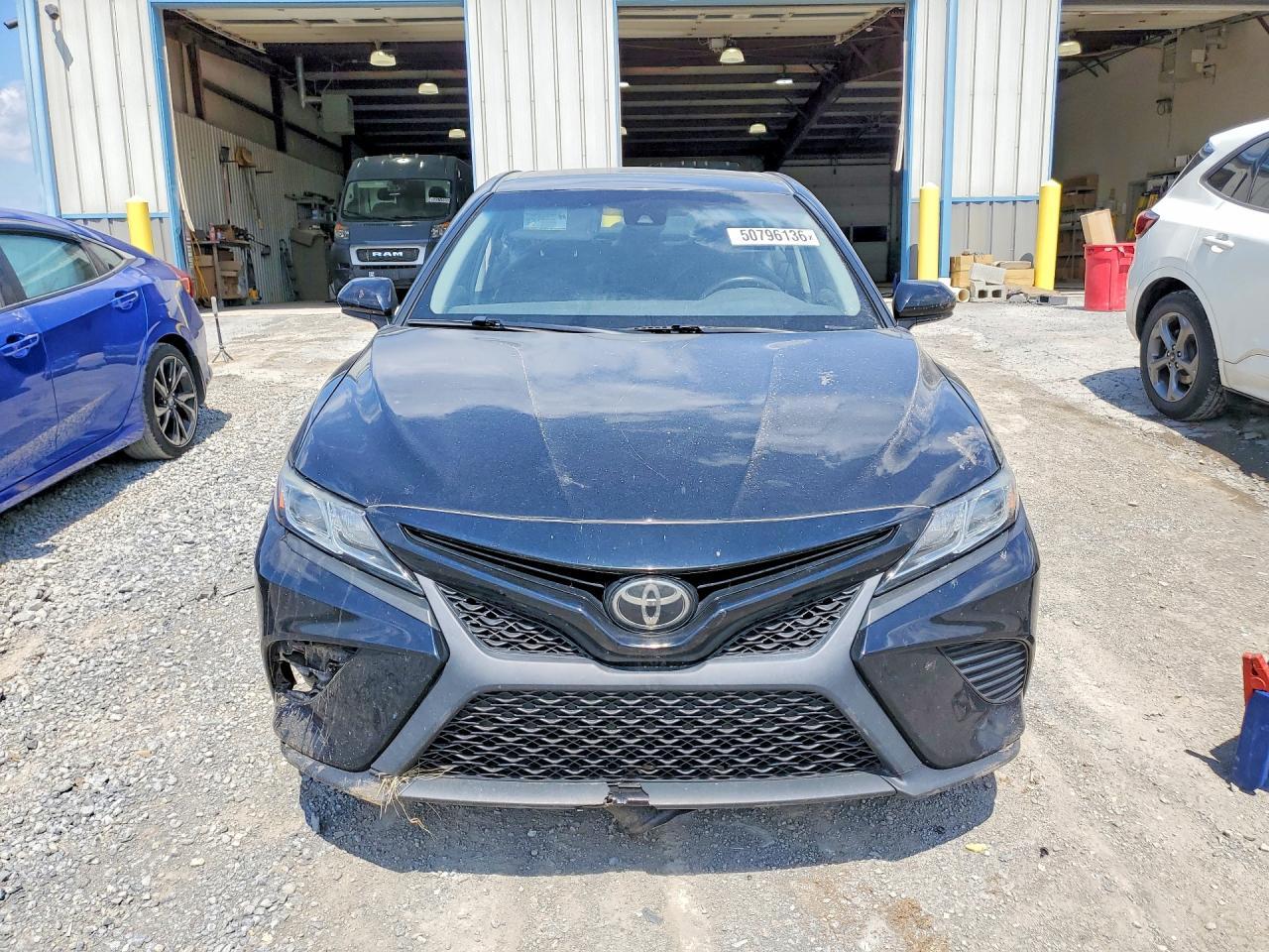 2019 Toyota Camry Se - Image 5
