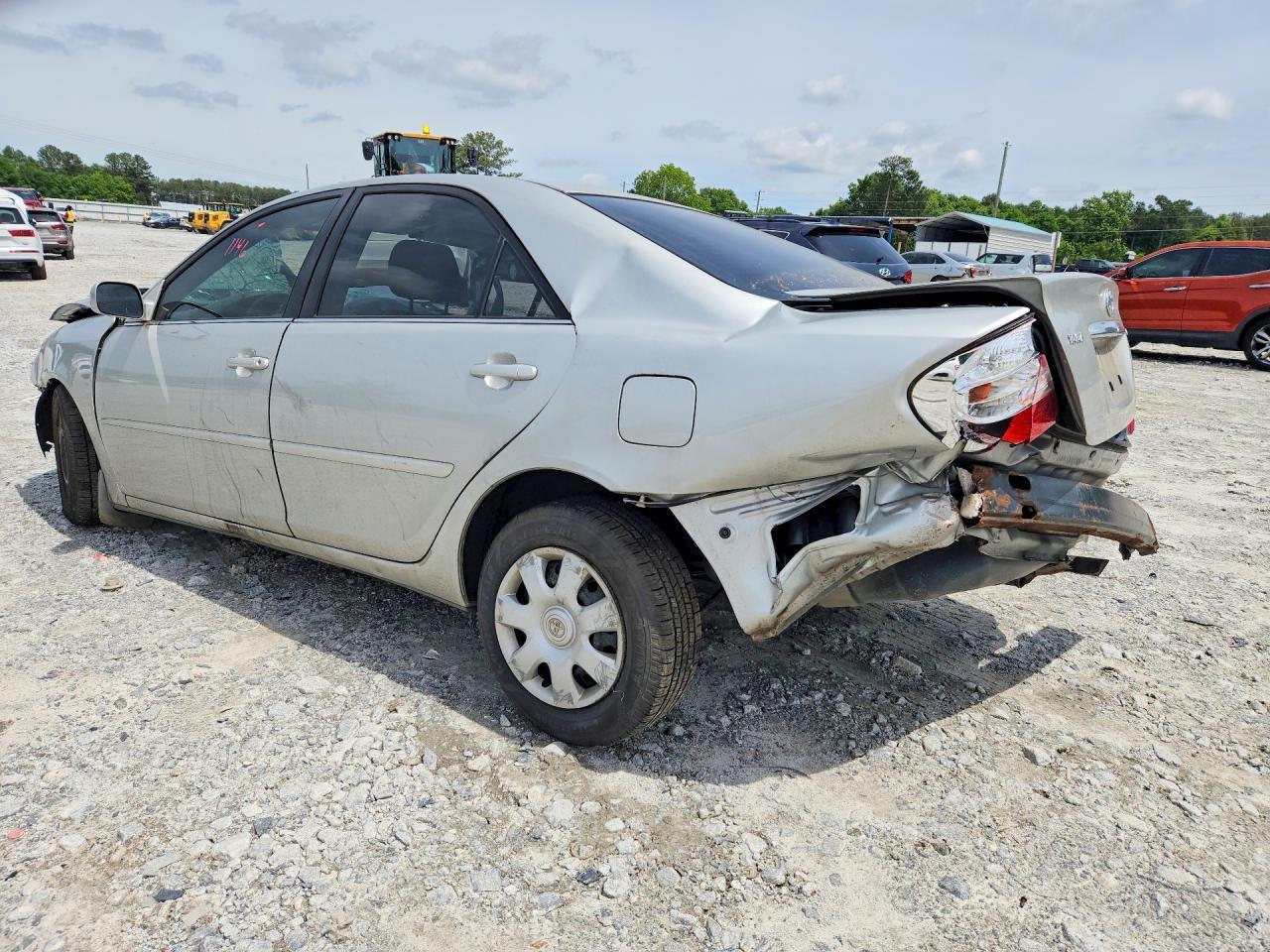 2002 Toyota Camry Le - Фото 2
