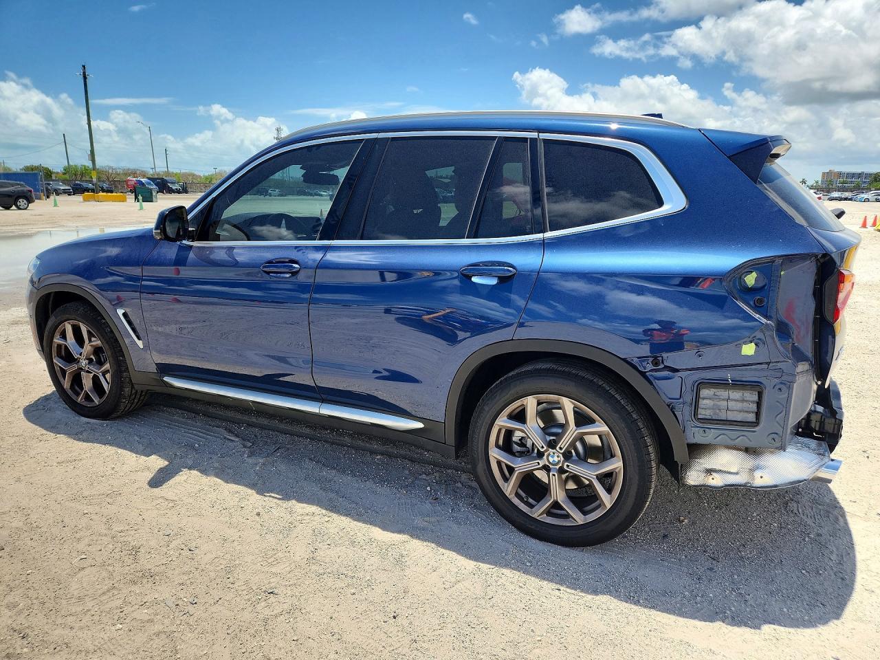 2021 BMW X3 xDrive30I - Фото 2