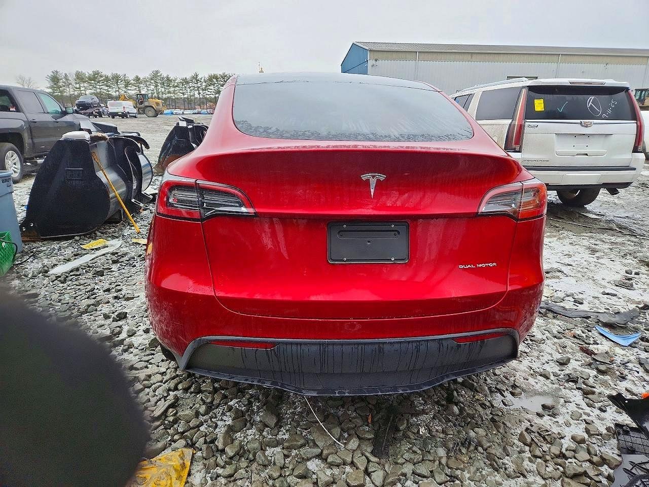 2024 Tesla Model Y - Фото 6