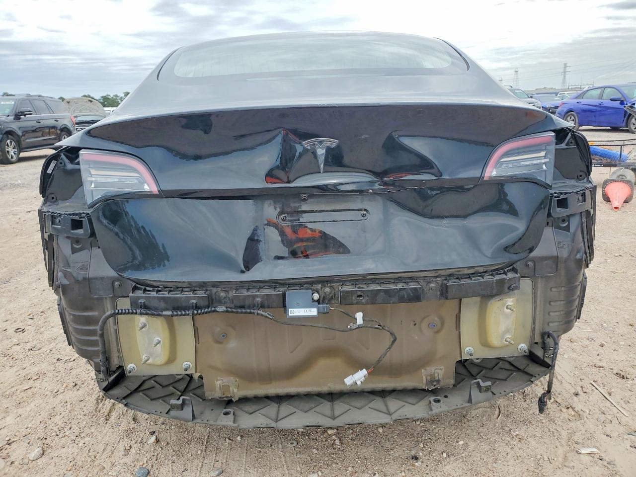 2019 Tesla Model 3 - Фото 6