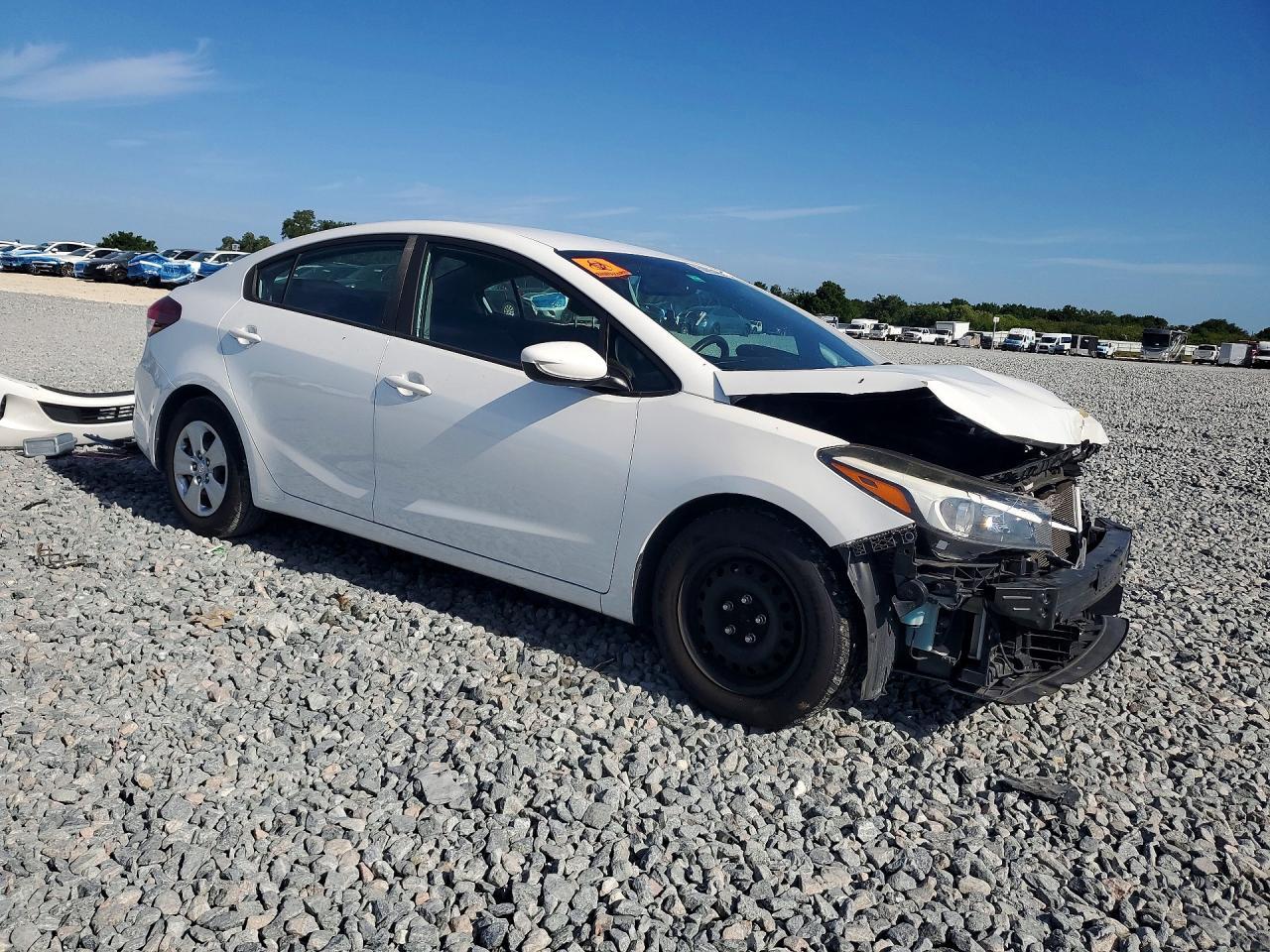 2018 Kia Forte Lxs - Фото 4