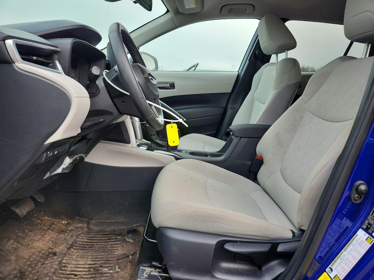 2024 Toyota Corolla Cross Le - Image 7