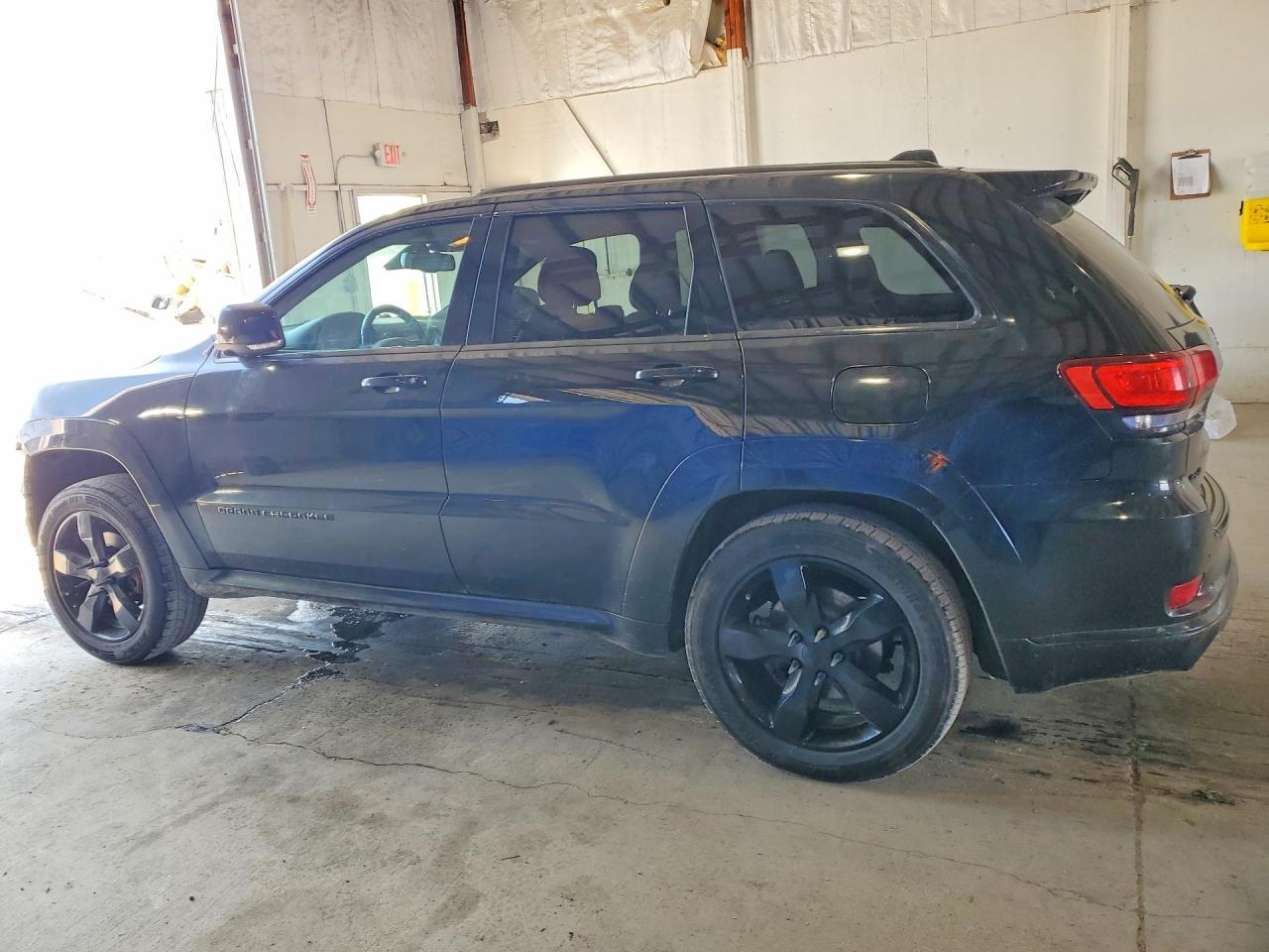2015 Jeep Grand Cherokee Overland - Фото 2