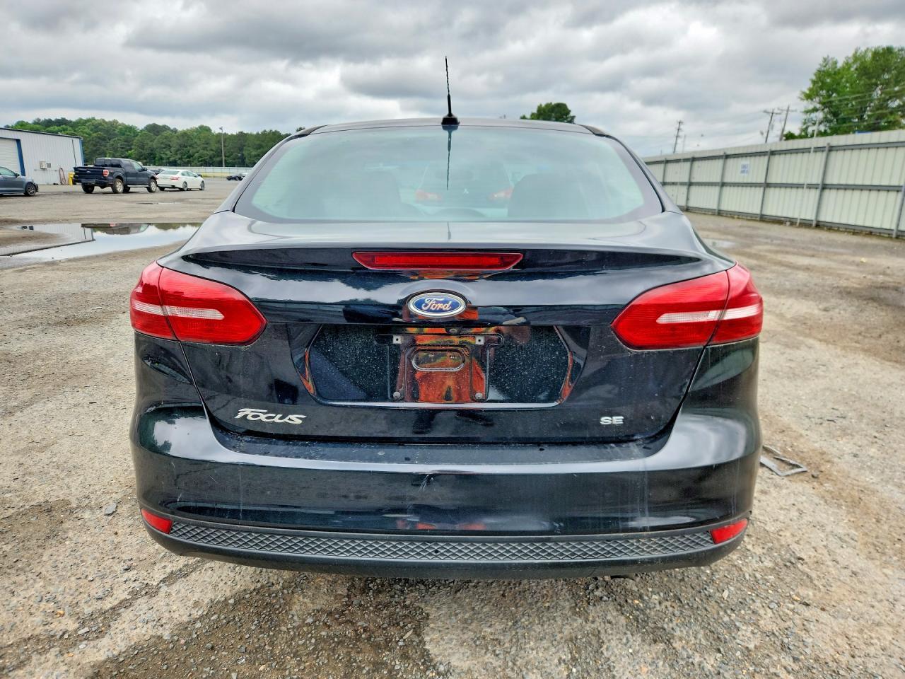 2018 Ford Focus Se - Image 6