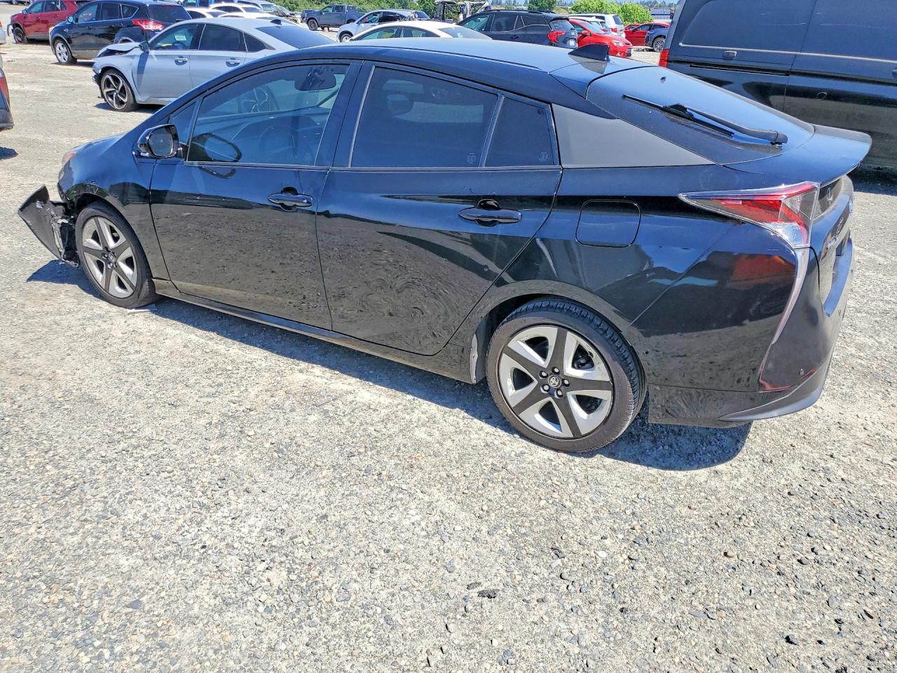2017 Toyota Prius Four Touring - Фото 2