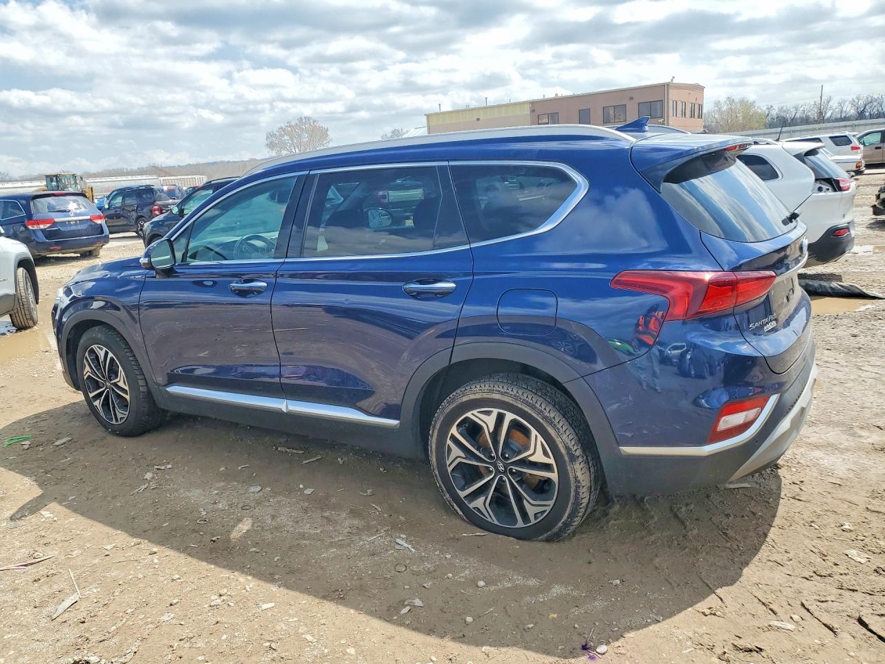 2019 Hyundai Santa Fe Limited 2.0T - Image 2