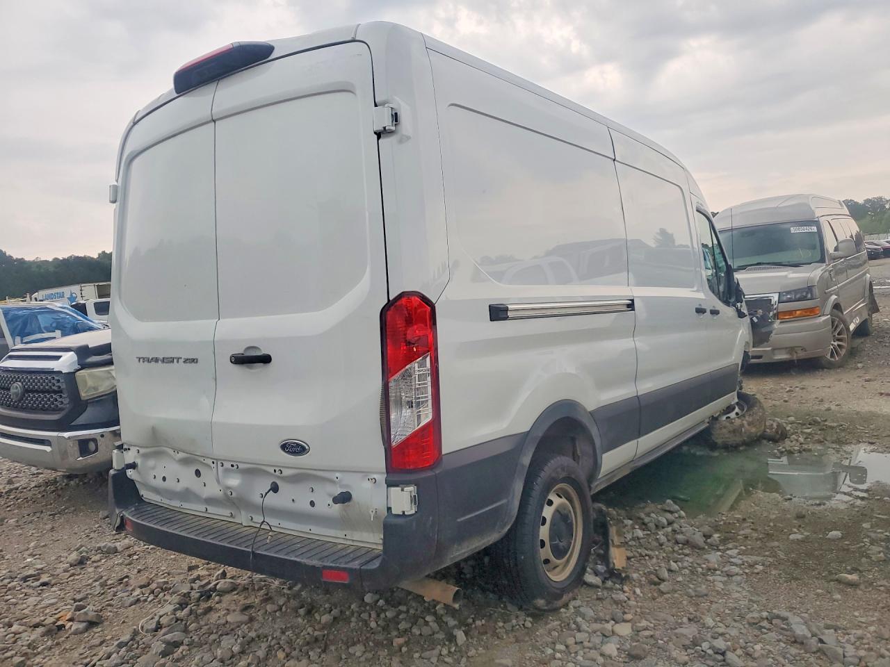 2025 Ford Transit 250 Delivery Van - Image 3