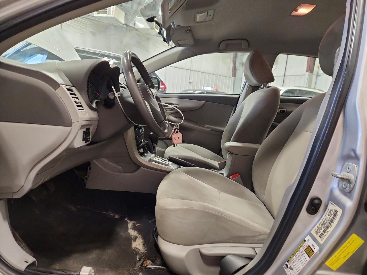 2010 Toyota Corolla Le - Фото 7