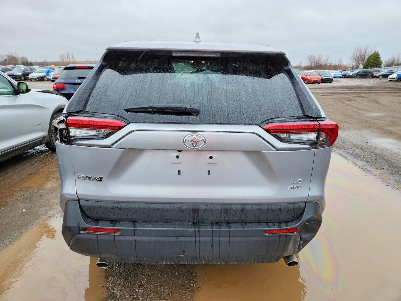 2025 Toyota Rav4 Le - Image 6